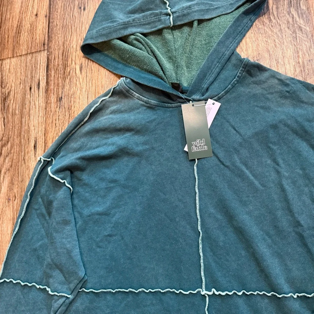 Wild‎ Fable Women’s Oversized Hoodie Green Exposed Seam Raw Edge Pullover NEW - Picture 2 of 8